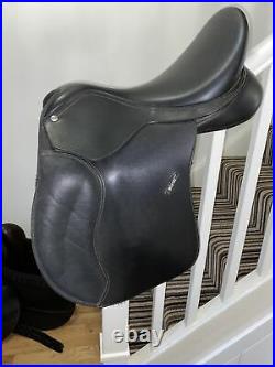 17.5 Inch Wintec Black 500 All Purpose Cair Saddle Changeable Gullet New Shape