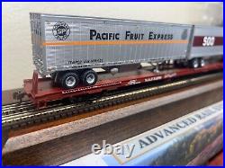 NATX 85 ft ALL PURPOSE TOFC FLAT CAR with 2 TRAILERS SOO / SP-UP HO Scale NEW RTR