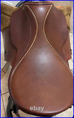 SALE! VINTAGE NEVER USED TAN COLOR Courbette ALL PURPOSE English Saddle