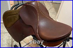 SALE! VINTAGE NEVER USED TAN COLOR Courbette ALL PURPOSE English Saddle