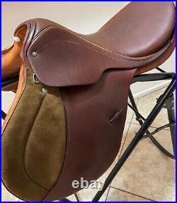 SALE! VINTAGE NEVER USED TAN COLOR Courbette ALL PURPOSE English Saddle