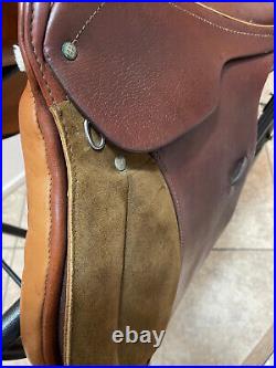 SALE! VINTAGE NEVER USED TAN COLOR Courbette ALL PURPOSE English Saddle