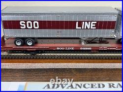 SOO LINE 85 ft ALL PURPOSE TOFC FLAT CAR with 2 TRAILERS SOO / GN HO Scale NEW RTR