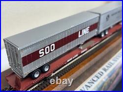 SOO LINE 85 ft ALL PURPOSE TOFC FLAT CAR with 2 TRAILERS SOO / GN HO Scale NEW RTR